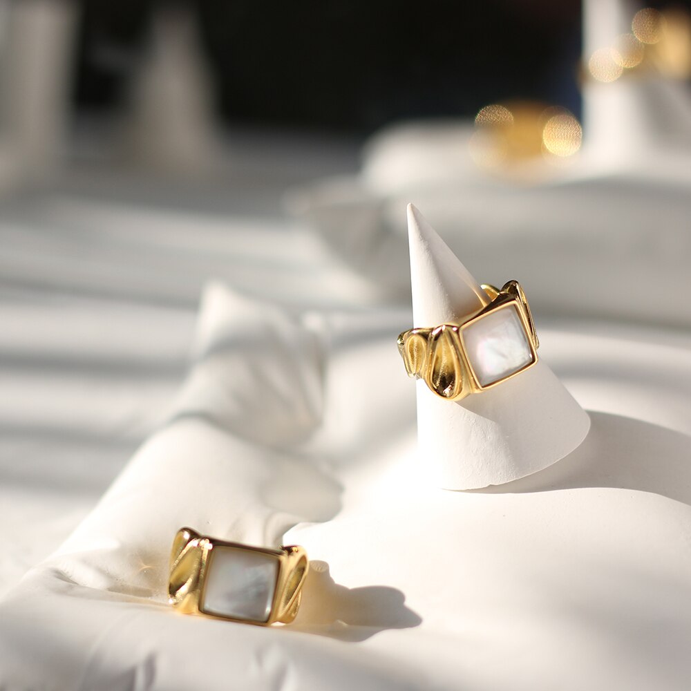 Shelby Shell Ring